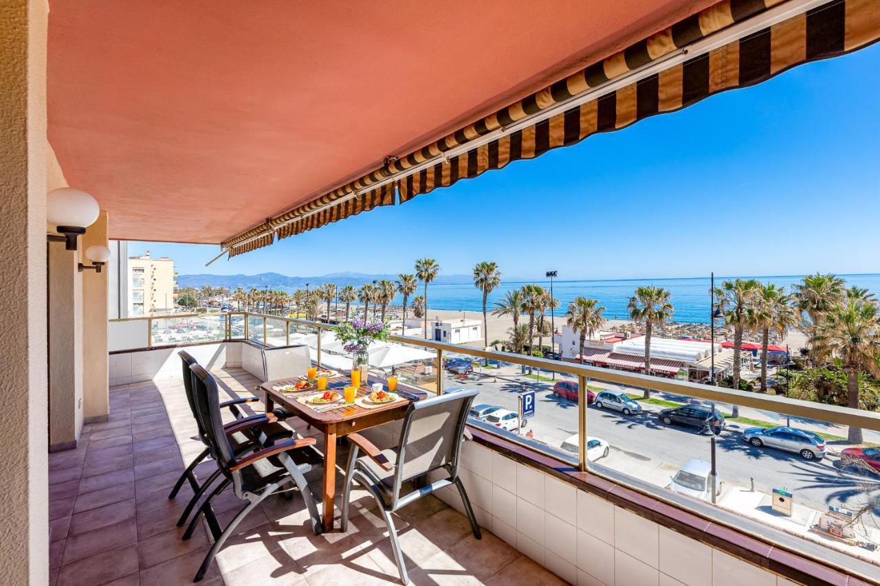 797 Holiday Rentals - Amplio Piso Con Terraza En Primera Linea De Playa Torremolinos Luaran gambar